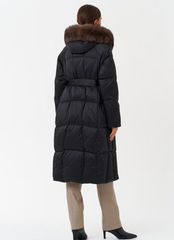 Пуховик с капюшоном из меха песца