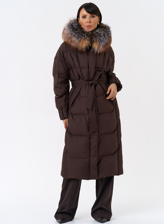 Женский пуховик с отделкой из меха блюфрост