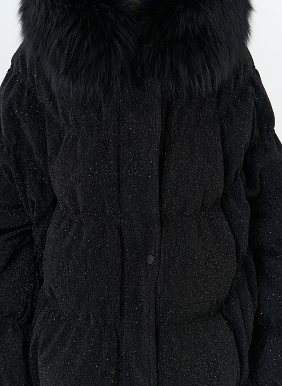 Женский блестящий пуховик с отделкой из меха чернобурки