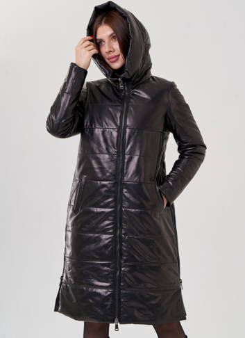 Женский пуховик из натуральной кожи с капюшоном 