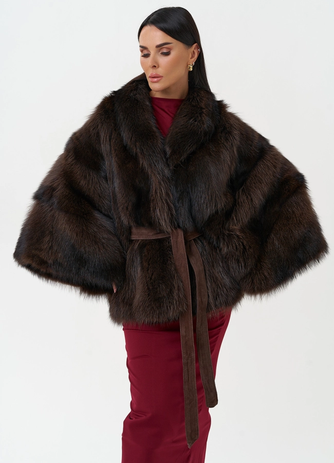 фото Женская шуба из меха канадского енота модель № 31086