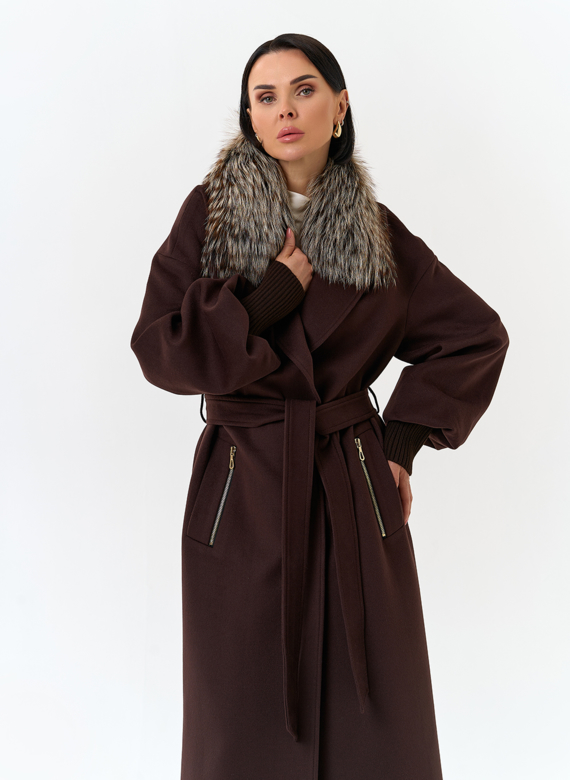 Женское длинное пальто с отделкой из меха лисы