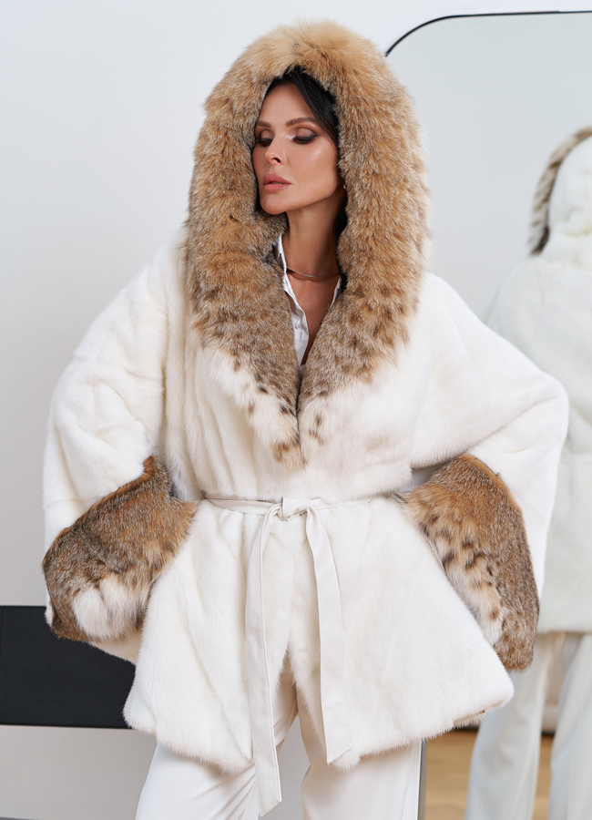 Женская белая шуба из меха норки с отделкой из меха рыси модель № 29231 универмаг малина
