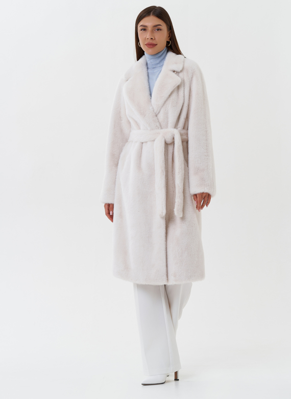 Женское пальто из эко меха с английским воротником