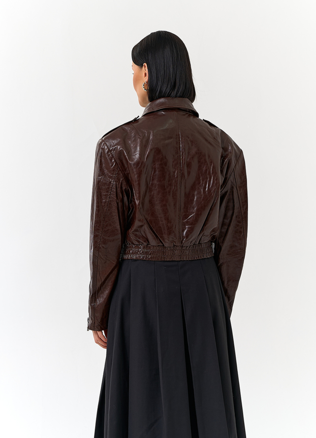 фото Короткая куртка из натуральной кожи модель № 32847