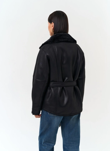 Женская дубленка из эко замши фото