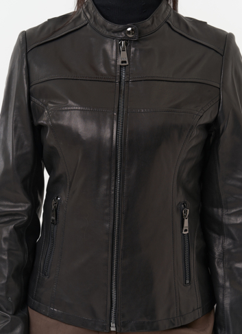Кожаная куртка на молнии