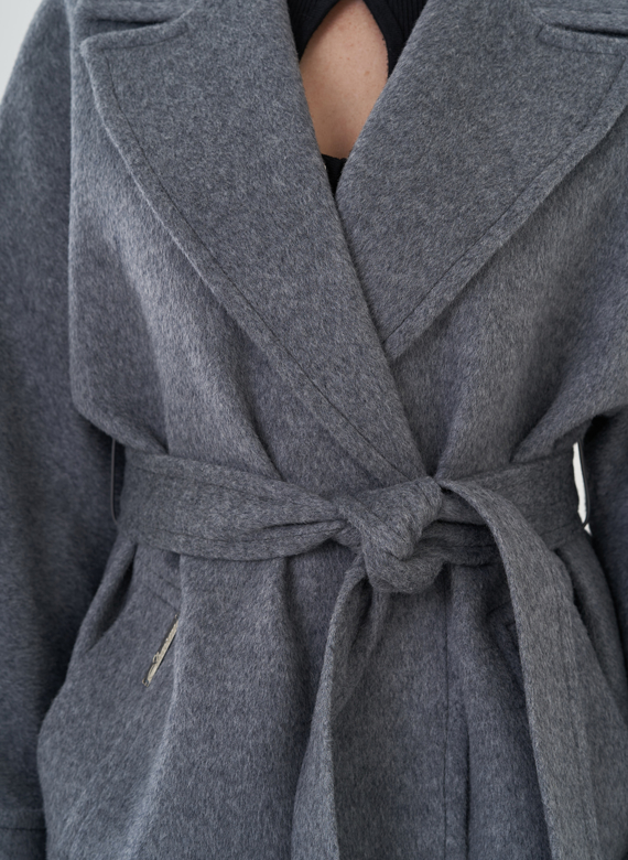 Пальто женское с английским воротником