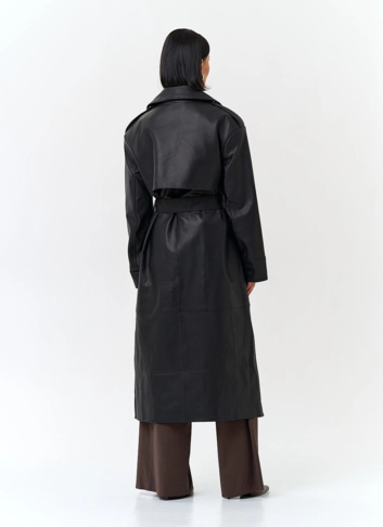 Женский плащ из натуральной кожи с поясом фото