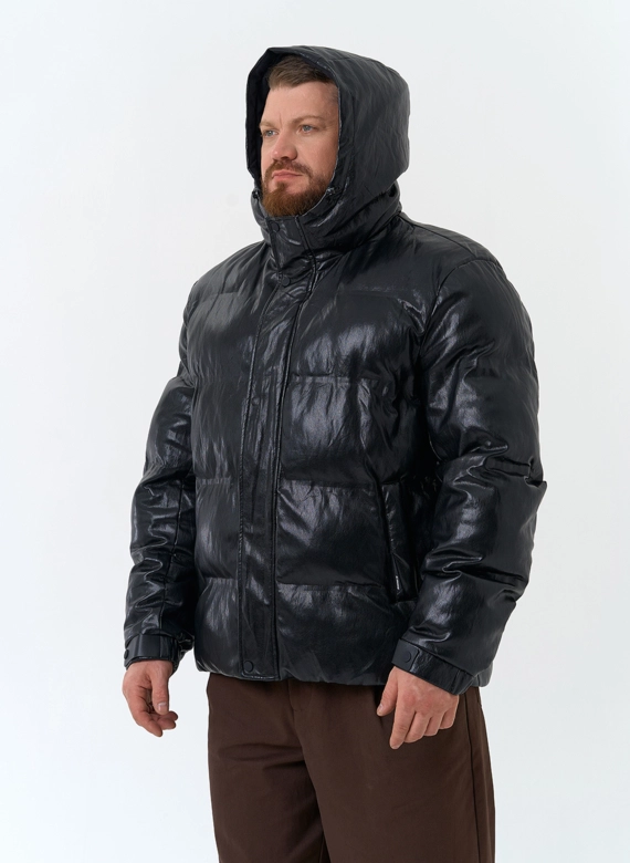 Мужской пуховик из эко кожи с капюшоном фото