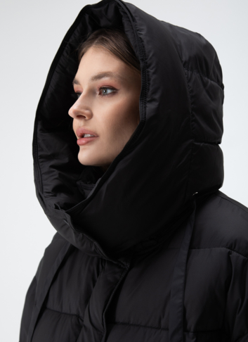 Женский пуховик с капюшоном 