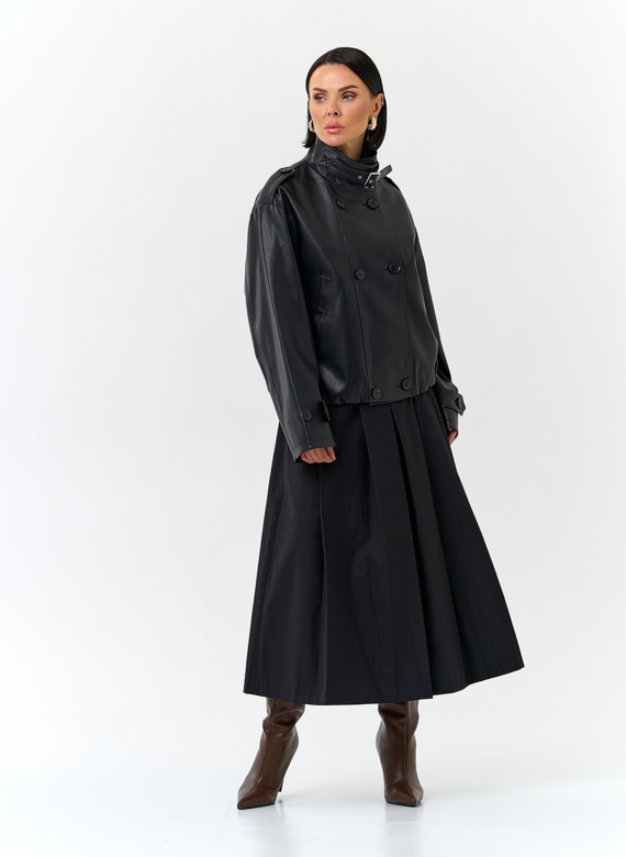 Женская куртка из эко кожи черного цвета