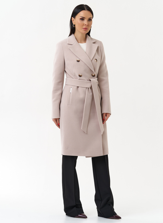 Женское двубортное пальто с поясом