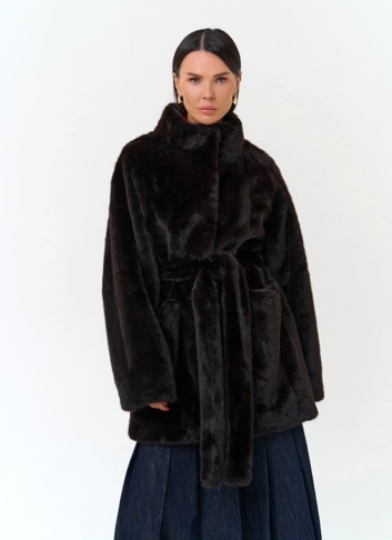 Женское пальто из эко меха фото